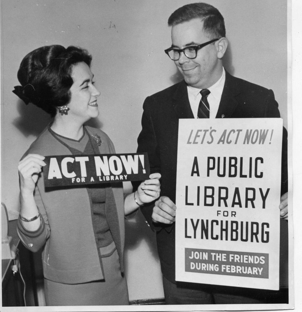 PulpLibrarian's tweet image. This #LibraryShelfieDay let's give a shout out to the Lynchburg Public Library. Founded in 1966 at the height of the Civil Rights movement after much petitioning, it became the first non-segregated library in Lynchburg.

Librarians: sometimes they're just fucking heroes...
