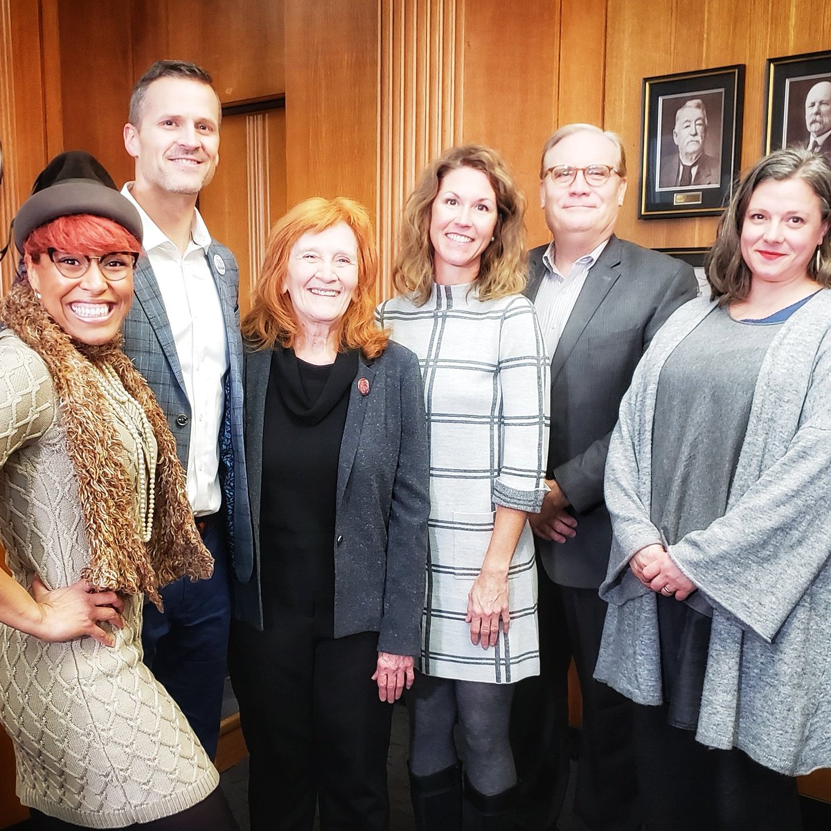 ApoloniaDavalos's tweet photo. Honored to be a member of the Sioux Falls 2020 Arts Task Force! Thank you Mayor @paultenhaken for the opportunity and for recognizing the significance of the #Arts to our city, community and culture! We are #OneSiouxFalls! #CreativityPassItOn #StateOfCreate #leadserveimpact https://t.co/TaxTRy8sHR