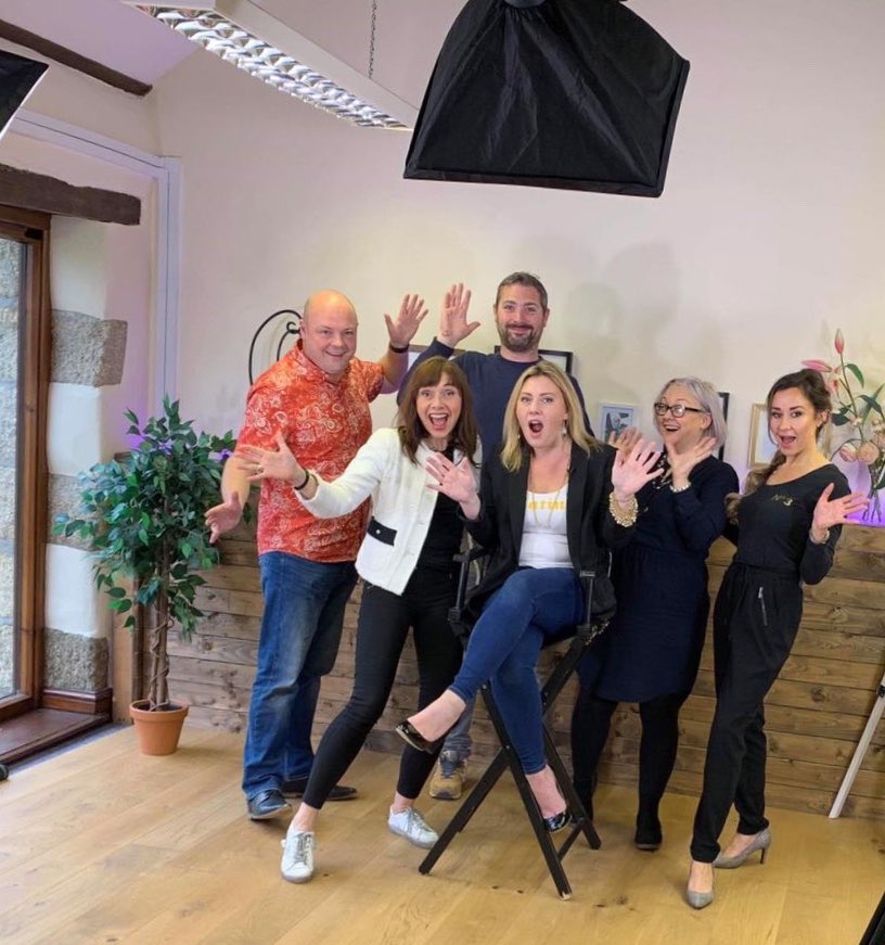 thinkingwomentv's tweet photo. Wow what a day in the studio! 😮

...we have a great show in the can and can’t wait to share it with you next Monday! 

We will be live on Facebook at 8pm...

Thanks to @whatracheldoes, Charmaine Cameron-Webb and No 3 Lash and Brow Bar for being amazing guests.

#thinkingwomen https://t.co/oaukzVKfEO