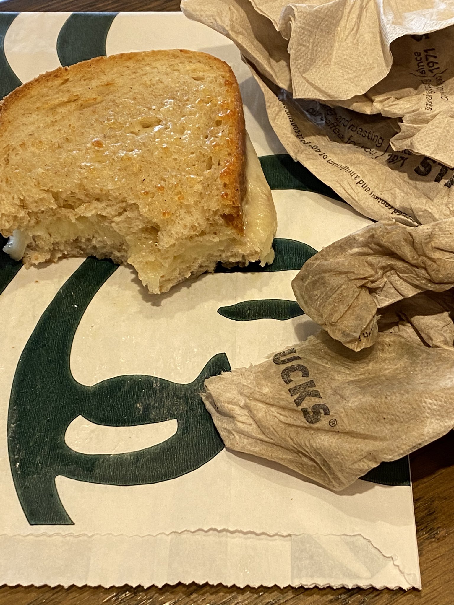 Claire Premedicación reembolso grilled cheese sandwich starbucks oyente