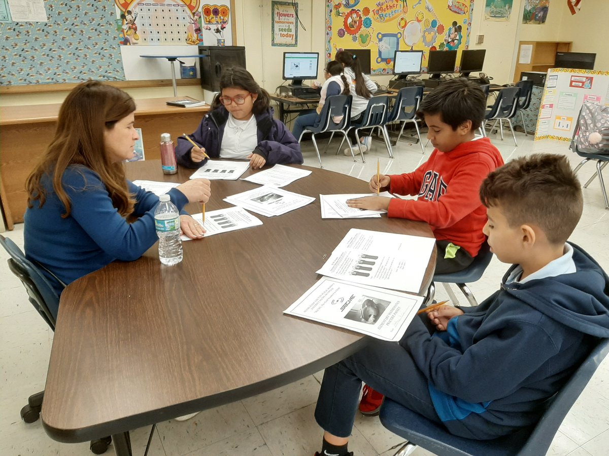 LionsKpe's tweet photo. Math/science bowl stdents practicing for competition!! https://t.co/JzWQiWq0UY