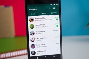 PhoneMagUsa's tweet photo. Phone > Android beta version of WhatsApp gets Dark Mode; here's h => https://t.co/oMdx1PwWWy #phone https://t.co/fItdhlRQOH