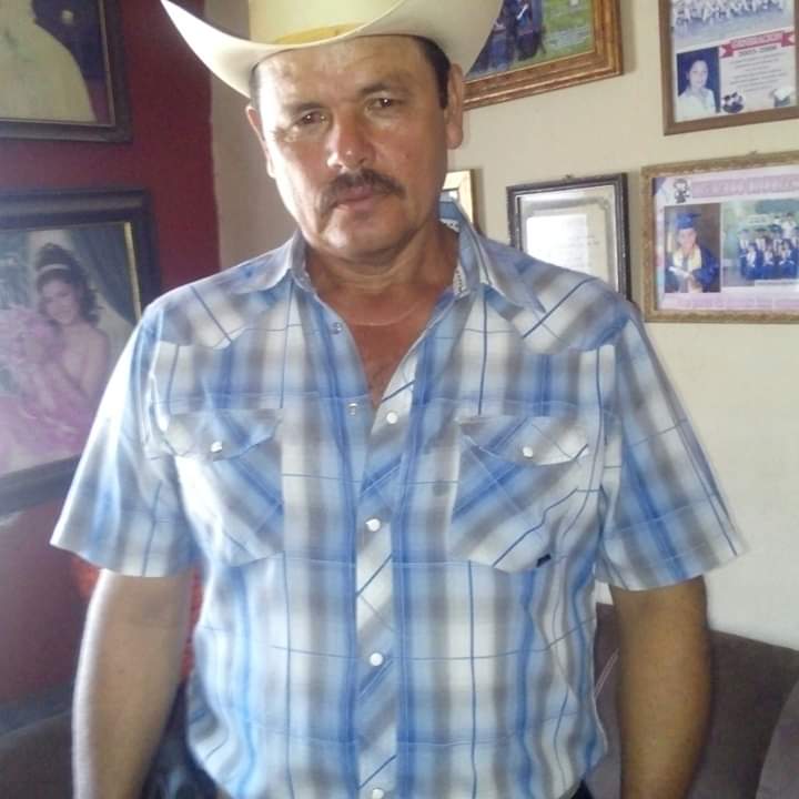 Cachondo109502's tweet photo. Aquí les comparto un poquito de nuestro machito José  casado caliente ...........este tipo de hombres me calientan .......opinen que les parece .......hay vídeo.,no se olviden de 🔂🔂🔂🔂🔂rtw.....
#HeteroEnganado #machitocaliente https://t.co/fXqhc2N71p