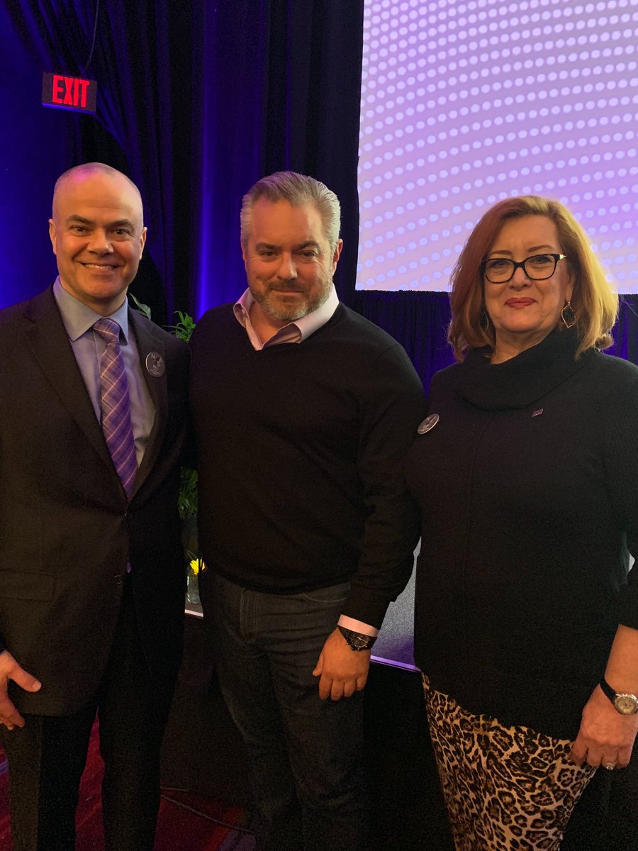 InteriorDesign's tweet image. Power trio spotted at @KBIS: @NKBA_CEO Bill Darcy, @SandowCEO Adam Sandow, and NKBA CSO @NKBASuzie Suzie Williford. #KBIS2020

@TheNKBA @SANDOW