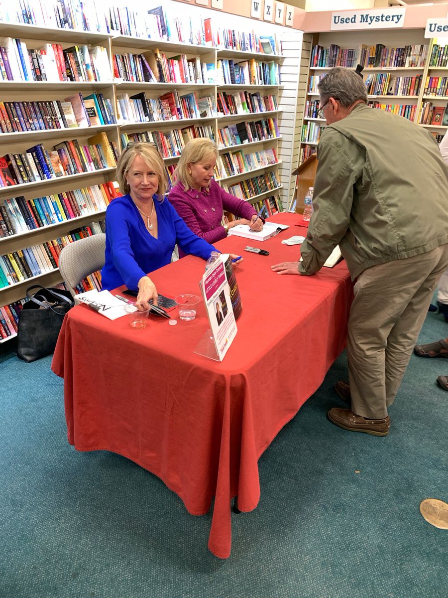 MConnollyAuthor's tweet photo. Best event ever with my friend and author @royce_deborah – thank you to @verobooks
#bookevent #authorevent #verobeachbookcenter #DeborahGoodrichRoyce #MaureenConnolly #LittleLovelyThings #FindingMrsFord #authors #floridaevent https://t.co/vYlREGNWUj