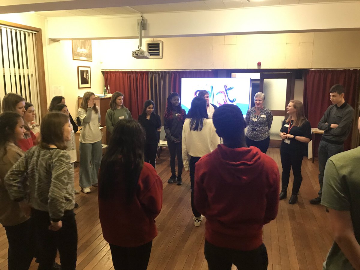 FettesService's tweet image. Thank you Kirsten, Bucky and Calvin for our 3rd training session. 1 more to go! Nearly ready to volunteer at the Western General.