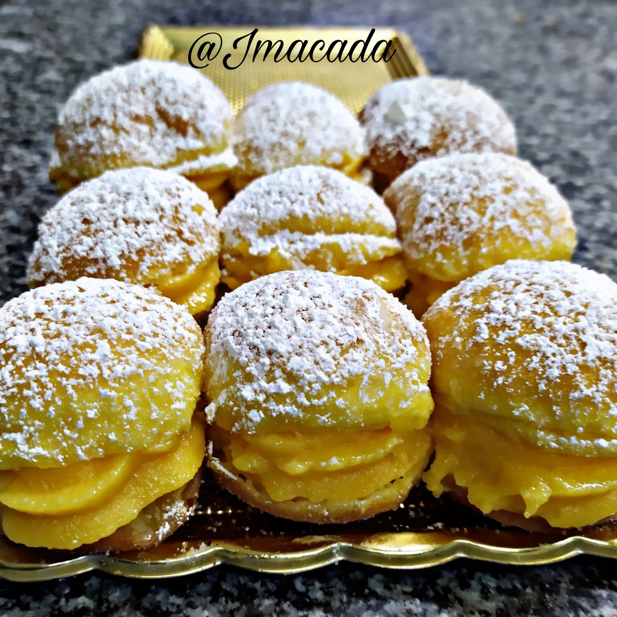 Jmacada1's tweet photo. Mini bolas de Berlín o bombitas con crema 🤪🤪🤩😍#bolasdeberlim  #minibolasdeberlim #bombas #bombitas #bombasconcremapastelera #breakfast #feedfeed #healthyfood #yummy #healthy #brioche #profiterol #foodphotography #plantbased #foodblogger #dessert #chocolate #beautifulcuisines https://t.co/KF7VsLlmm4