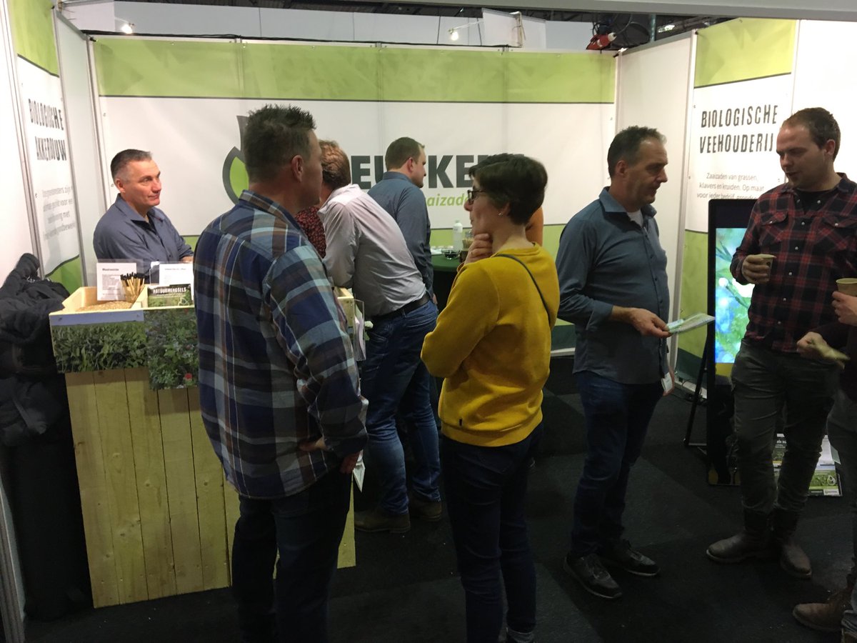 Mooie dag op de ⁦<a href="/Biobeurs/">Biokennisweek</a>⁩ in Zwolle met #Neutkens. Als #freelancer #communicatie de beursstand &amp; het promotiemateriaal voor dit mooie bedrijf mogen ontwerpen. #biologisch #zaadhandel