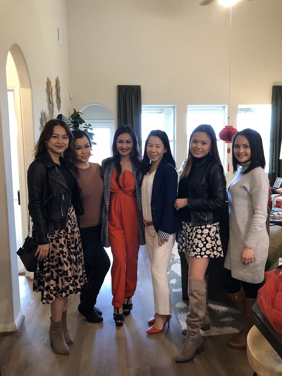 khovhouston's tweet photo. We had the best time celebrating the upcoming Chinese New Year at our Grand Opening event today! VIP Realtors got the inside scoop on the newest section of Terra Del Sol and got to explore the model at Eldridge Park nearby. See you and your clients again VERY soon! 🥳❤️🏡 https://t.co/5iKLtUK538