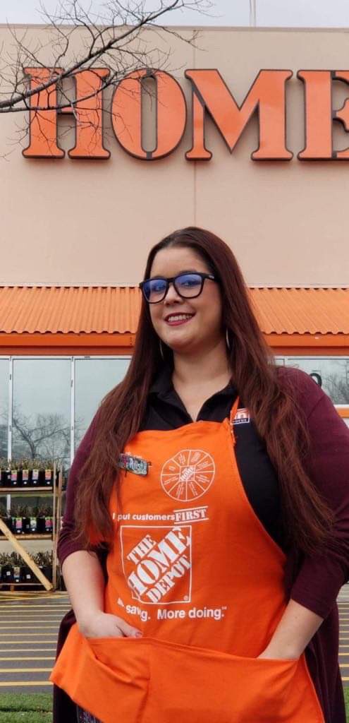 Alishacorona's tweet photo. Sent in my pic to #orangemagazine for being a Diamon associates. Can’t wait to see if I make the magazine. I love working for a company that shows so much appreciation for their people! #D51domination @billy_boughton @SimonSa66610316 @Frank_munoz8492 @destinykinghd @TaraMartin9_9 https://t.co/OJ1GY1cONa