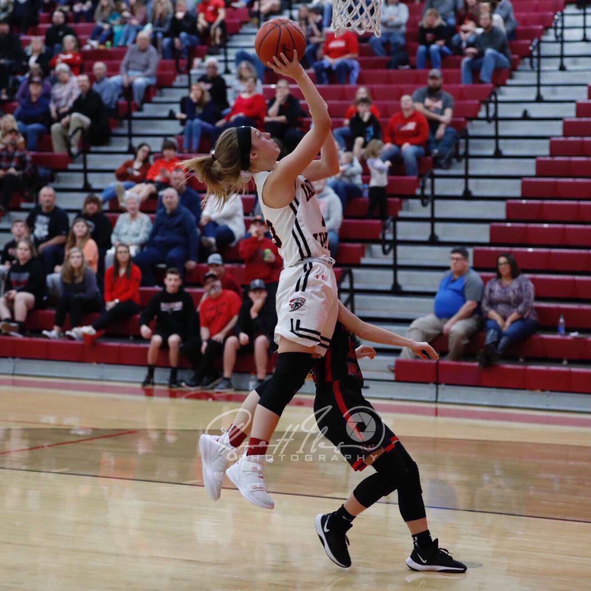 Very excited to announce that I will be furthering my academic and athletic career at Wittenberg University!! I am so thankful for all of my family, friends, teammates, and coaches who have gotten me here #GoTigers ❤️🤍