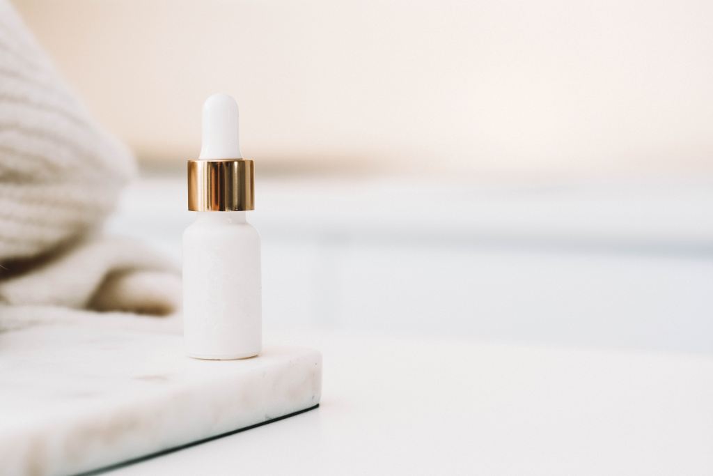 thelampstandpod's tweet photo. Why Complicate Things? – My Simple and Straight Forward Skincare Routine https://t.co/gzylDn7ArQ https://t.co/uK75Y8qaDz