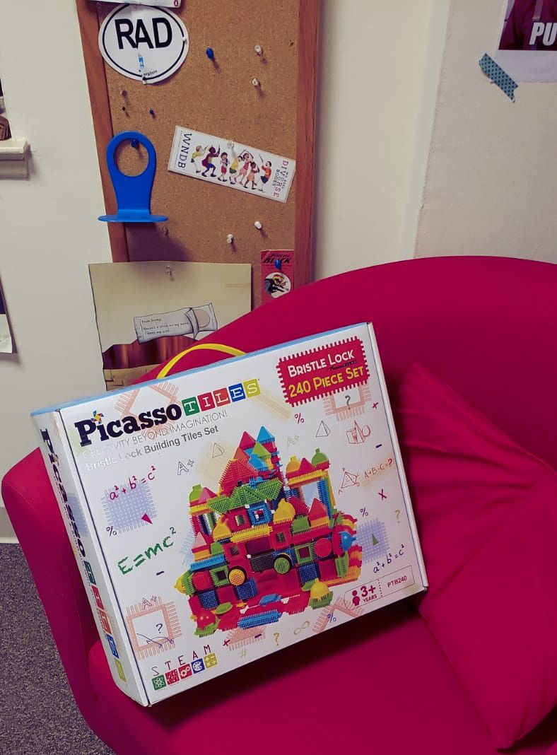 FirstBookMarket's tweet photo. It's #CreativityMonth! We're giving away two full-sets of @PicassoTiles Bristle Lock Building Tiles Set to two lucky winners to help children learn basic STEM skills! To win:
- Follow @FirstBook
- Comment with your favorite building!
- Follow @firstbookorg for a #BonusEntry! https://t.co/2zR9Z9126P