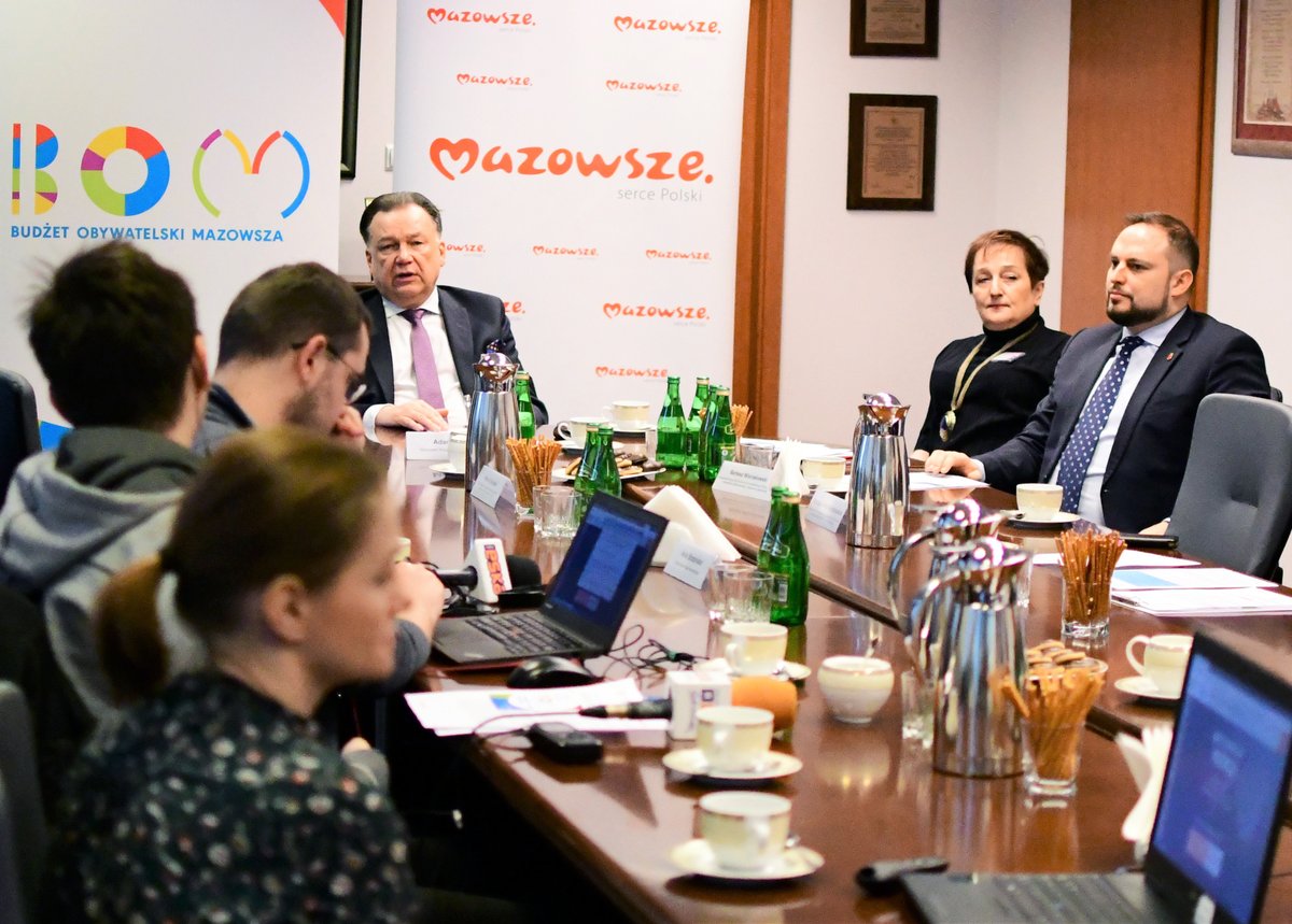 SejmikMaz's tweet photo. ⏩ Startuje #BudżetObywatelskiMazowsza 😊
Już niebawem spotkania informacyjne, a w marcu nabór projektów do #BOM Dziś w #UMWM pierwsze spotkanie prasowe ⏩Jest specjalna strona internetowa: https://t.co/B9A6ecYWUk
#KochamMazowsze #MazowszeSercePolski
Info: https://t.co/eBzGrYA1TX https://t.co/KecwBy285f