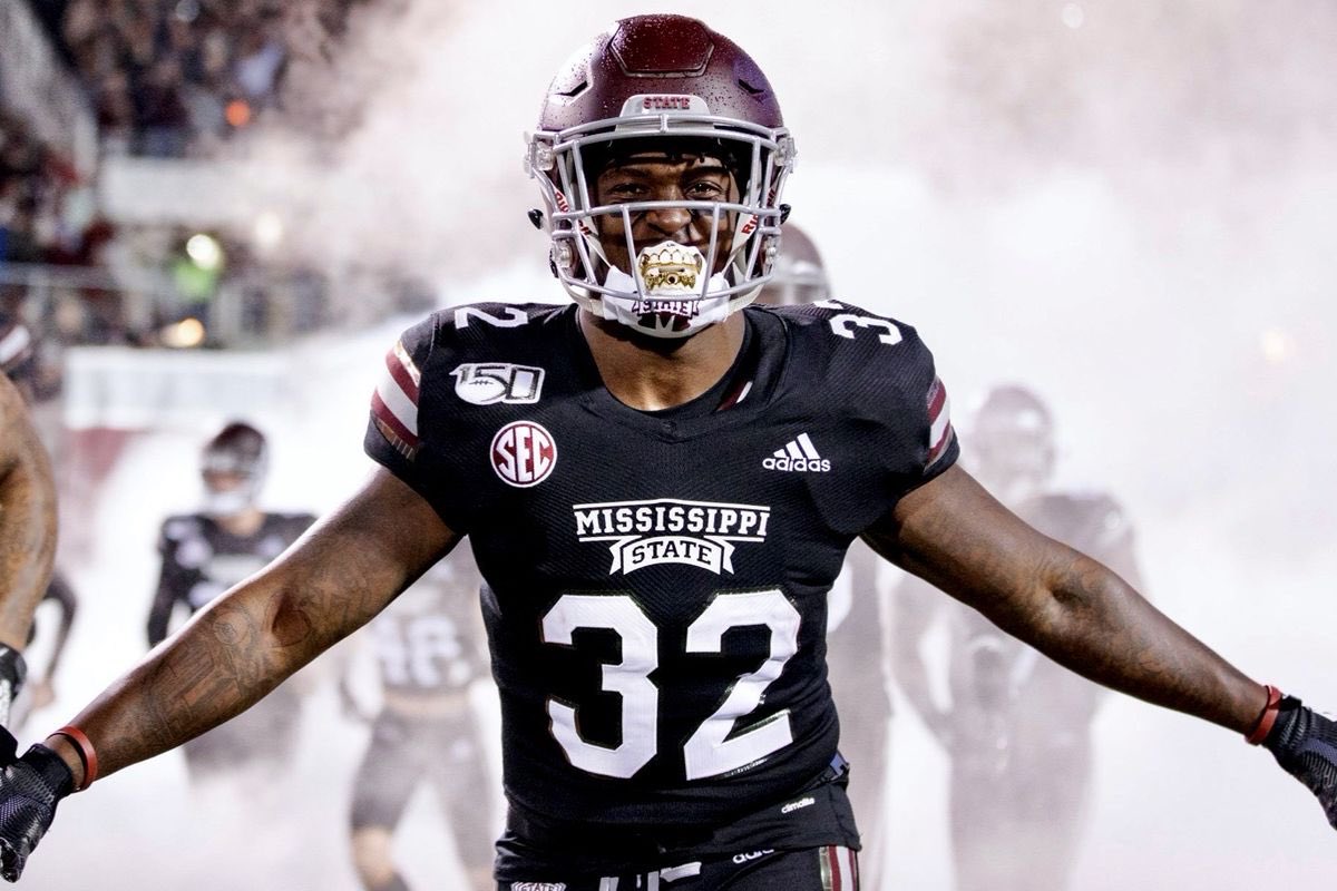 BLESSED to receive and offer from Mississippi University!!! <a href="/TerryHawthorne1/">Coach Hawthorne</a> <a href="/DarrenSunkett/">Coach Sunk</a> <a href="/EDGYTIM/">Timothy “EDGYTIM” OHalloran</a> <a href="/AllenTrieu/">Allen Trieu</a> @Rivalsfbcamps #GoDawgs