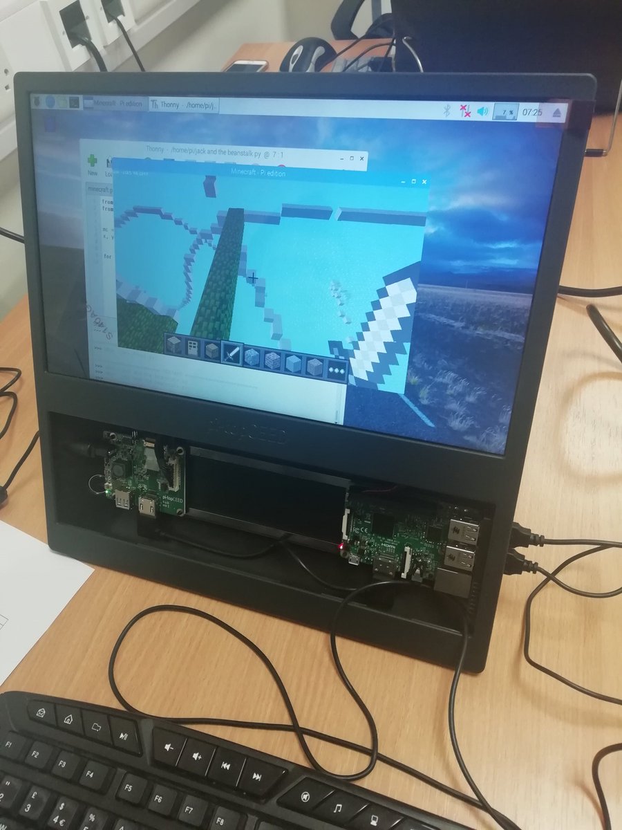 CraftyComputing's tweet photo. Enjoying some @Raspberry_Pi #python programming in #minecraftpi yesterday at @PTSBlyth as part of the @WeAreComputing SME offer for schools in Northumberland #blyth ##primary #computing If you would like support too please fill in this form https://t.co/IEMBqvirgE https://t.co/lqlhMSXOwI