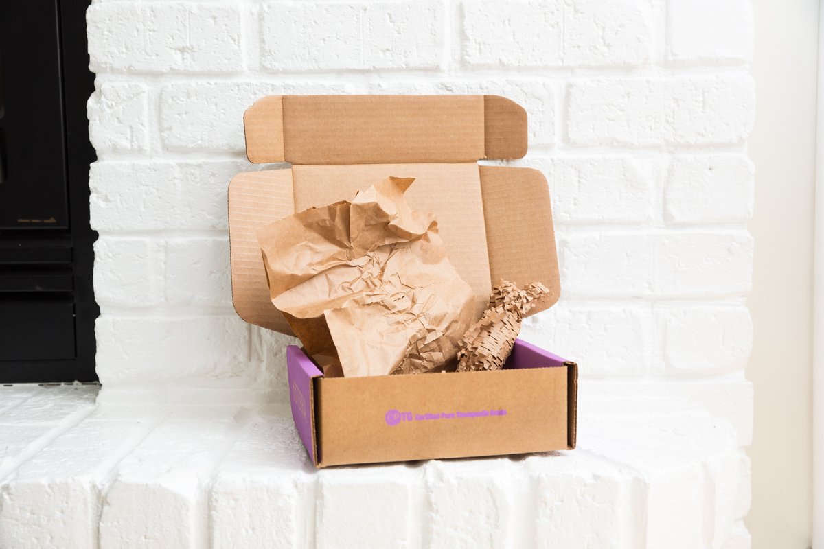doterra's tweet photo. Big things have been happening around doTERRA to be more conscious of the environment! New sustainable shipping solutions will be rolled out in the United States and Canada starting at the beginning of this year!🍃 https://t.co/k3aIYQNR3s