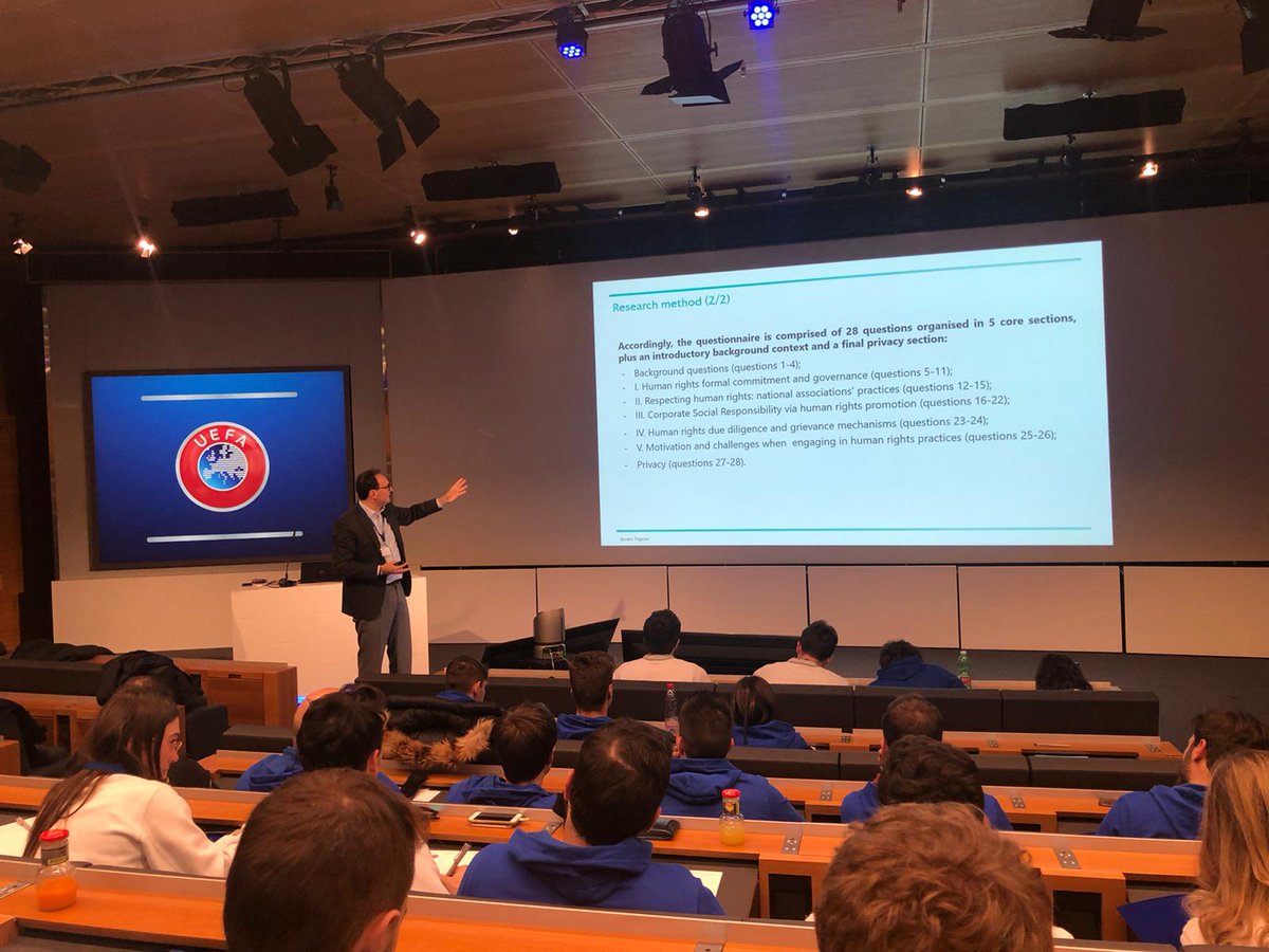 Il vicepresidente #LegaPro avv. Jacopo #Tognon relatore <a href="/UEFAcom/">UEFA.com</a> a Nyon 👏🏻

Feat. <a href="/mastersbs/">Master SBS</a> di <a href="/CaFoscari/">Unive Ca' Foscari</a>

#SerieC international 😎🌐