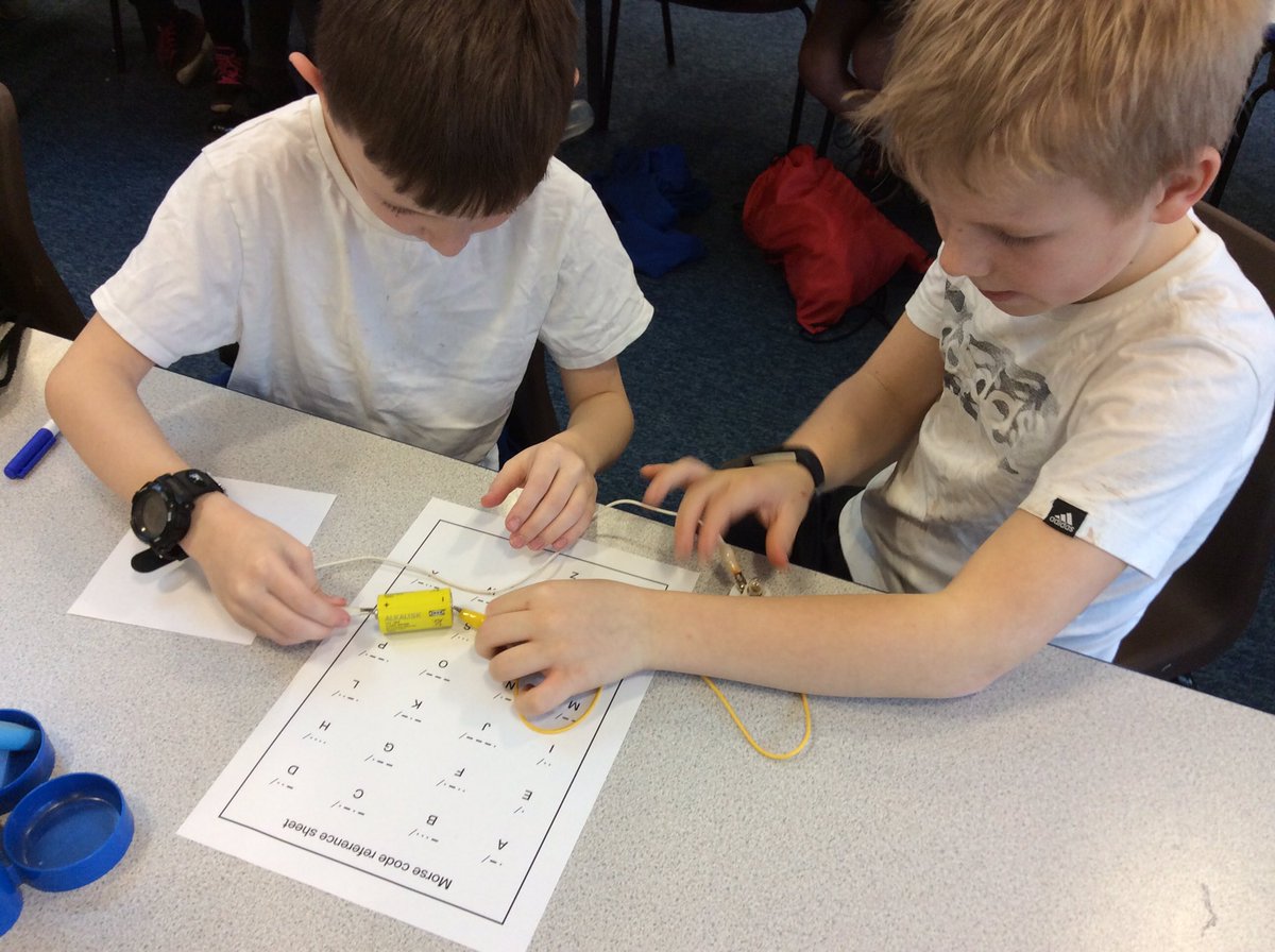 gfprimarycov's tweet photo. 5H have been brushing up on their communication skills- by interpreting morse code! #GF5H #GFCOMPUTING #CODEBREAKERS https://t.co/uQx7GqyyX7