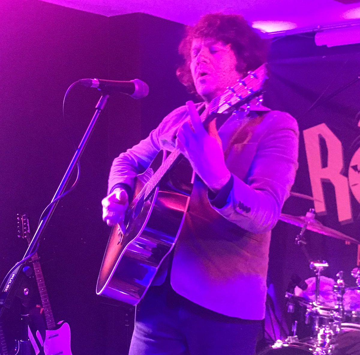 StephenFoz's tweet photo. My first @TheSmokehouseUK promotion. Support act @AdyJohnsonUK on stage as I type. #BillyBremner and #Rockfiles on stage at 2100. Love the place! @ipswichgigs https://t.co/AM7ovIChzw