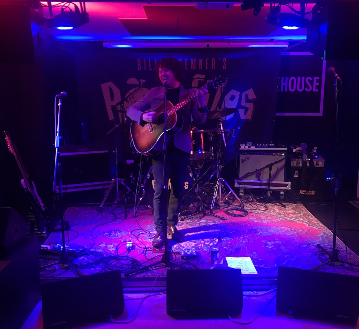 StephenFoz's tweet photo. My first @TheSmokehouseUK promotion. Support act @AdyJohnsonUK on stage as I type. #BillyBremner and #Rockfiles on stage at 2100. Love the place! @ipswichgigs https://t.co/AM7ovIChzw