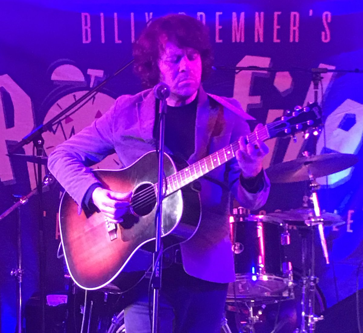 StephenFoz's tweet photo. My first @TheSmokehouseUK promotion. Support act @AdyJohnsonUK on stage as I type. #BillyBremner and #Rockfiles on stage at 2100. Love the place! @ipswichgigs https://t.co/AM7ovIChzw