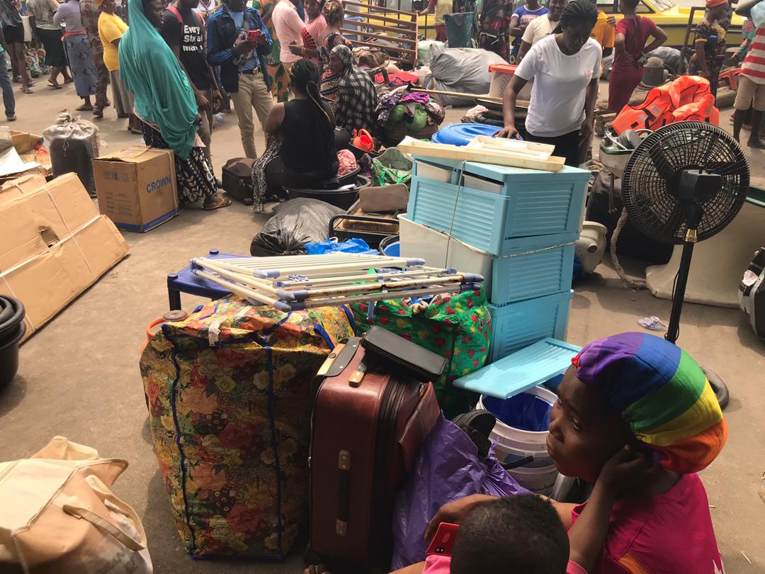 Residents of Tarkwa Bay Community who were evicted few hours ago have been told to evacuate CMS ferry station by the ferry station officials in a claim that they overcrowd the place.
Whereby many of this evictees have  Nowhere to go.
#savetarwabay 
#EndForcedEvictions