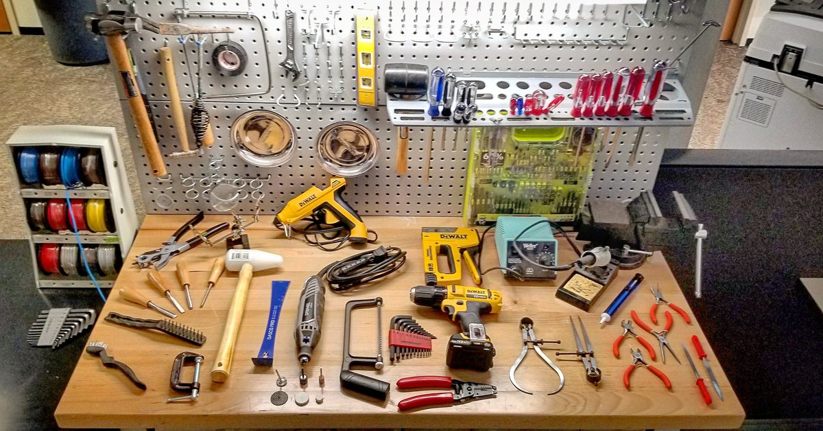 TexasTechLib's tweet photo. We have tools for every maker. The Makerspace is more than 3D printing. Swing by room 132 and let your creative juices flow. #GoLibrary #GoCreateYourWorld #GoMakerspace https://t.co/ri27tqcFIu