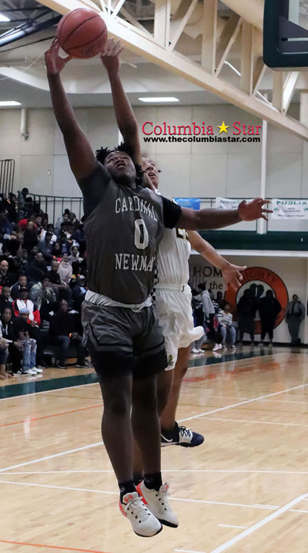 StarSportsFeed's tweet photo. We've got great pics posted from Monday's #MLKBash thriller featuring @keenanhoops &amp; @CNathletics1! Visit https://t.co/W1NQYGGNSA!
#TheStar #localnews #highschoolsports #basketball https://t.co/9AeTT0Gs3b