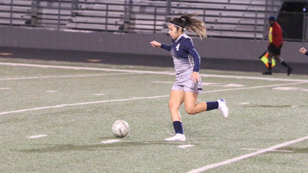fbheraldsports's tweet photo. Mustangs pen up Buffaloes: Marissa Garcia scores 5 goals in Lamar girls win over Marshall

📲: https://t.co/cdhGSrk9ez
✍️&amp;📸: @Duns_more https://t.co/al7gJGSbsw