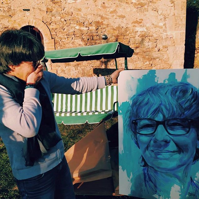 artCarreras's tweet photo. Quina il·lusió rebre fotos d’aquests #momentsmàgics ! #😊😊😊Moltes gràcies @josepgiv !! #🙏 #Mirada #bonica #personesboniques #retrat #art #artistic #artist #portrait #retrato  #quadre #cuadro #paint #painting #artwork #mirades #miradas #expressions #happy #me #😊 https://t.co/GxxQssLzTj