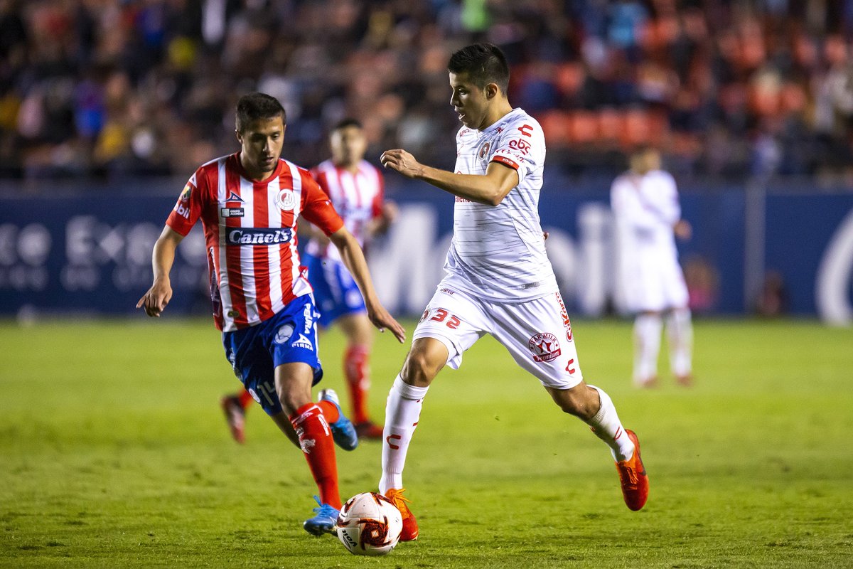 Nuestro refuerzo, <a href="/bryancolula/">Colu⚓️</a> disputó sus primeros 90 minutos como Xoloitzcuintle en <a href="/CopaMx/">Copa MX</a>.

¿Qué les pareció su desempeño?

#XolosPorS13mpre