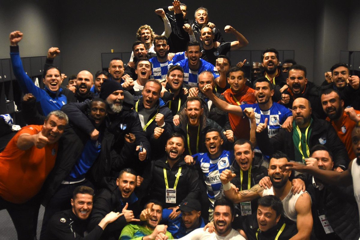 Büyük aile💙🤍 #Erzurumspor