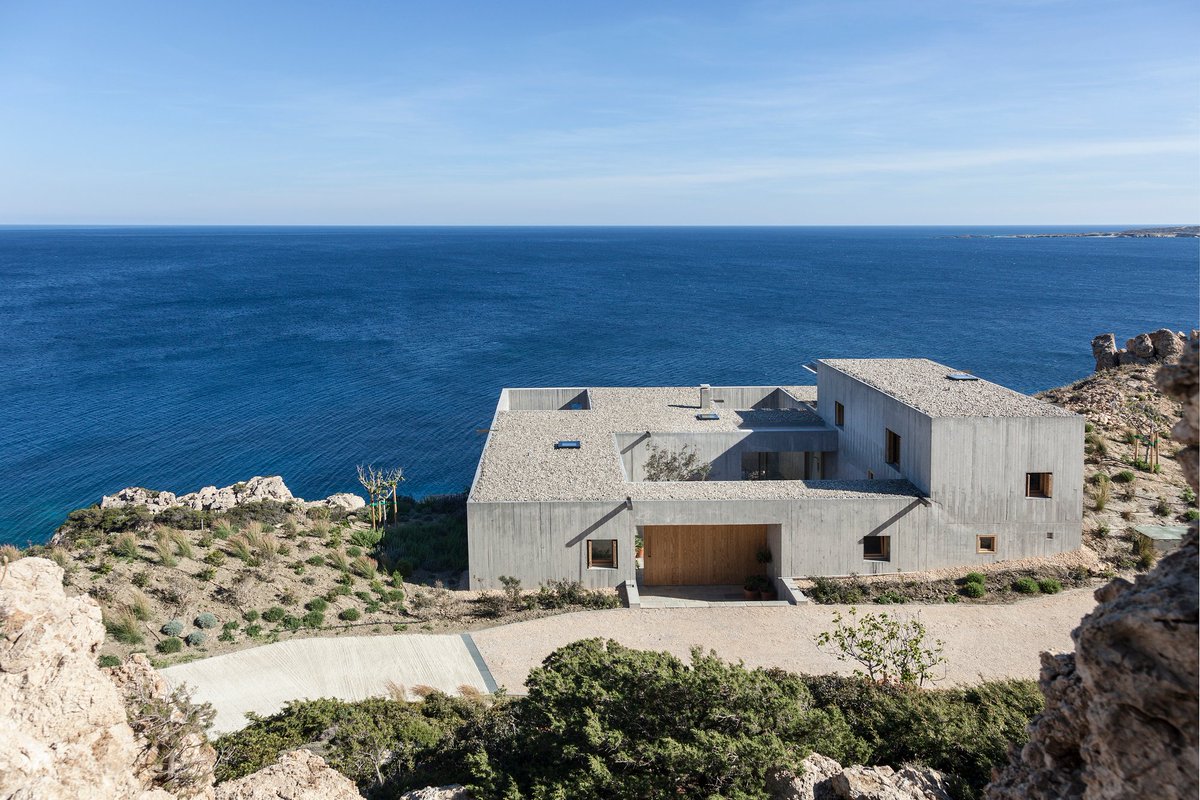 Patio House (Karpathos, Greece) by OOAK ArchitectsImages by Yiorgos Kordakis & Åke Eson Lindman