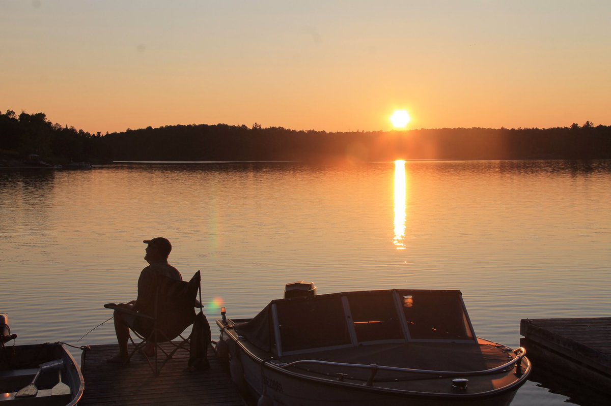 FalconsLairR's tweet photo. Its never too early to start thinking about your summer vacation! We have cottages available starting in May! Book now by emailing us at falconslairresort@hotmail.com, calling at 1705-757-5432, or sending us a message on our social media accounts! #summer2020 https://t.co/YhPw5TJhaj