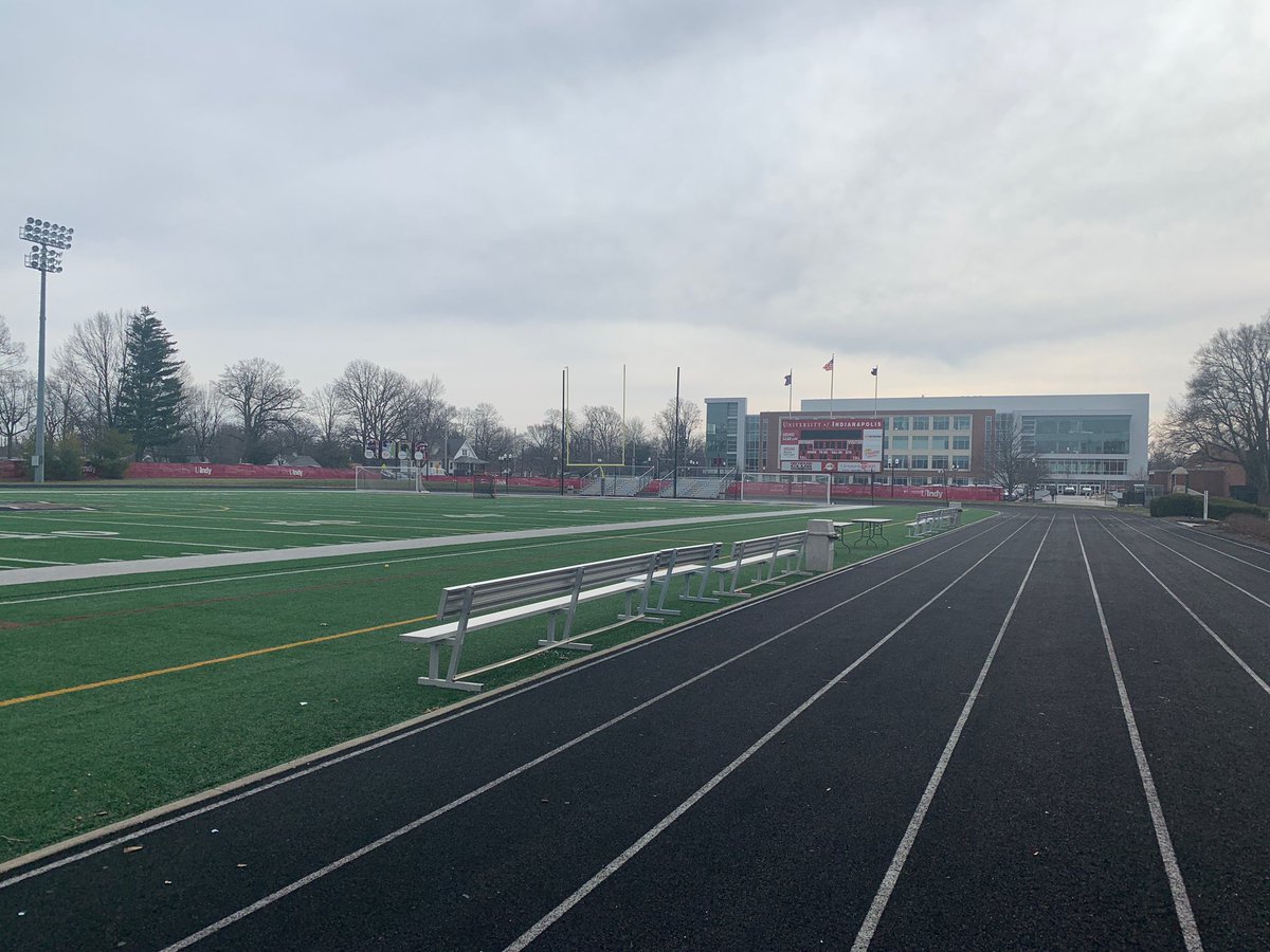 Had a great time during my visit to UIndy! Thank you <a href="/JoelJanak/">Joel Janak</a> and <a href="/CoachDenham1/">Coach David Denham</a> for making it all happen! <a href="/CoachBigPete/">Peter "Coach Big Pete" Leinweber</a> <a href="/EDGYTIM/">Timothy “EDGYTIM” OHalloran</a> <a href="/DeepDishFB/">DEEP DISH FOOTBALL</a>