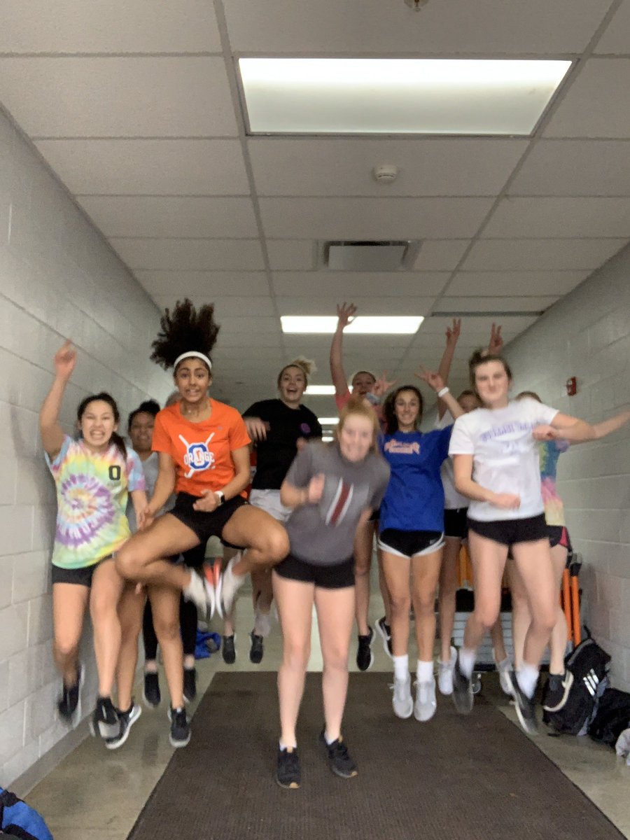 oohsglax's tweet photo. Jumping for joy because season is just around the corner🤠 #timercam #rockstar #photoshop #renegade #tiktok https://t.co/4PvIRmuPbY