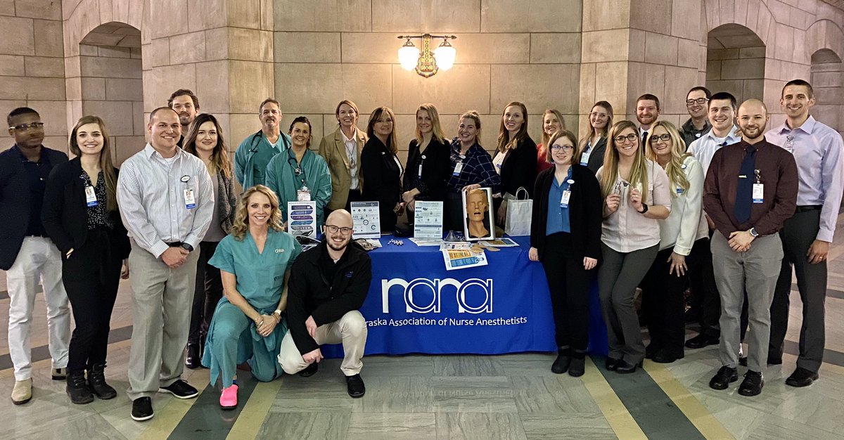 NebraskaCRNA's tweet photo. CRNA Day at the Capital! A great way to celebrate CRNA Week! #CRNA #CRNAWeek #WeAreThere https://t.co/SWT0SgvgMn