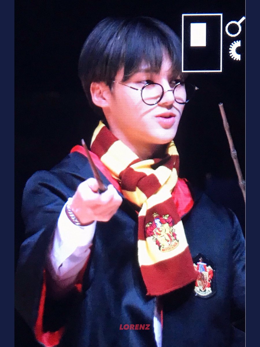 ウヨンちゃはメガネ似合いすぎ！ハリーとかもーーーーーさ い こ う