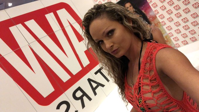 Watch Prinzzess Felicity's leaked NSFW photo on TwXstars