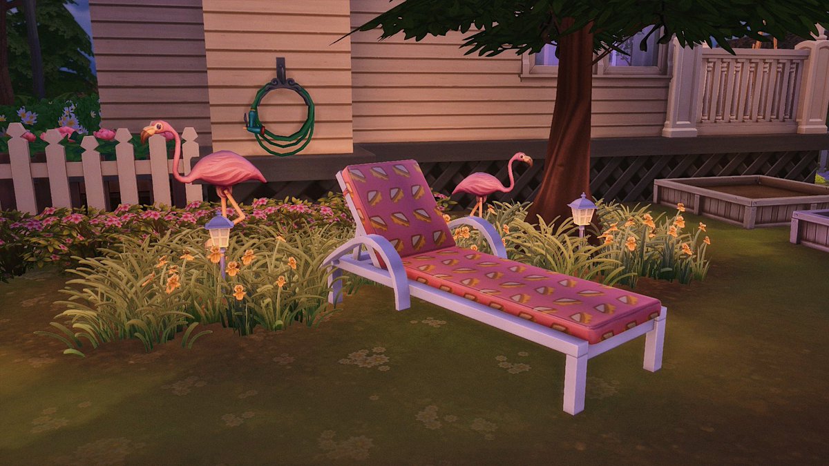 littlestbuilds's tweet photo. Sneak peek at my first tiny home!! 🏡

#ShowUsYourBuilds
#TheSims4TinyLiving
#TheSims4 💚 https://t.co/ZvMPtCovDf