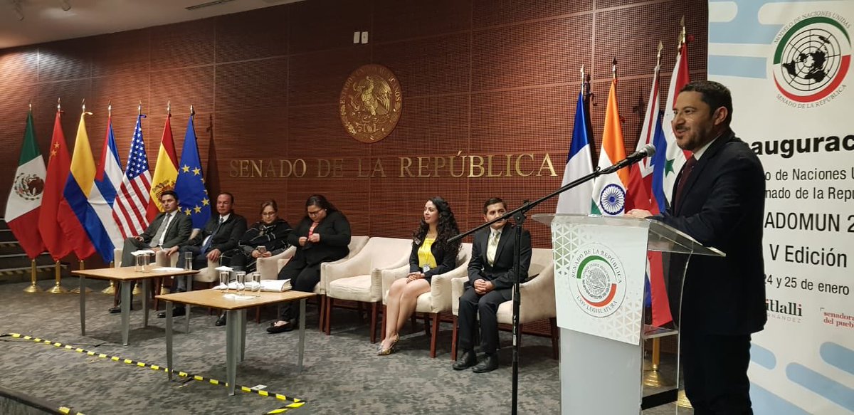 martibatres's tweet photo. En la inauguración de la edición 2020 del @senadomun https://t.co/WhQeGYaZAP