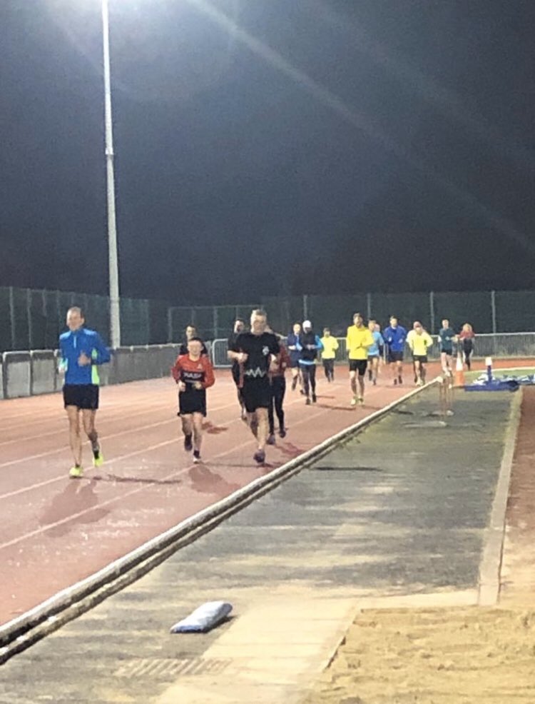 PulseTriClub's tweet image. #trackwednesday continues this week with big numbers in attendance! 10x1min as hard as you can go 🙈always easier to do these sessions with a group! another super session from our coach Ciat! Our track sessions are accessible for all abilities. Everything is done at your own pace