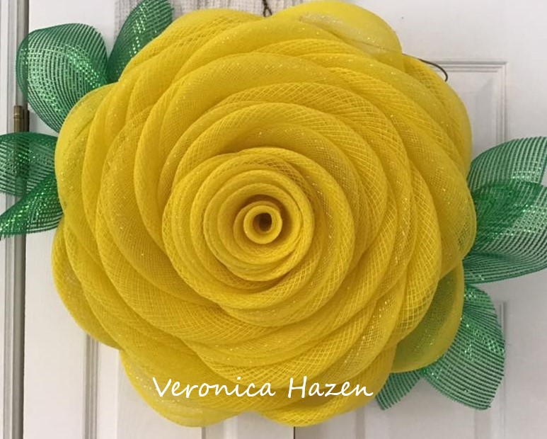 WOW! This #rose #wreath is just gorgeous! Made by Veronica using the #UITC Large Board! #uniqueinthecreek #Imadethis #DIY #DIYwreath #makeitwithMichaels #YellowRoseOfTexas