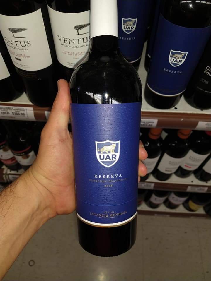 notafaso's tweet photo. Como debe pegar este vino jajaja https://t.co/yrZAgkr0sY