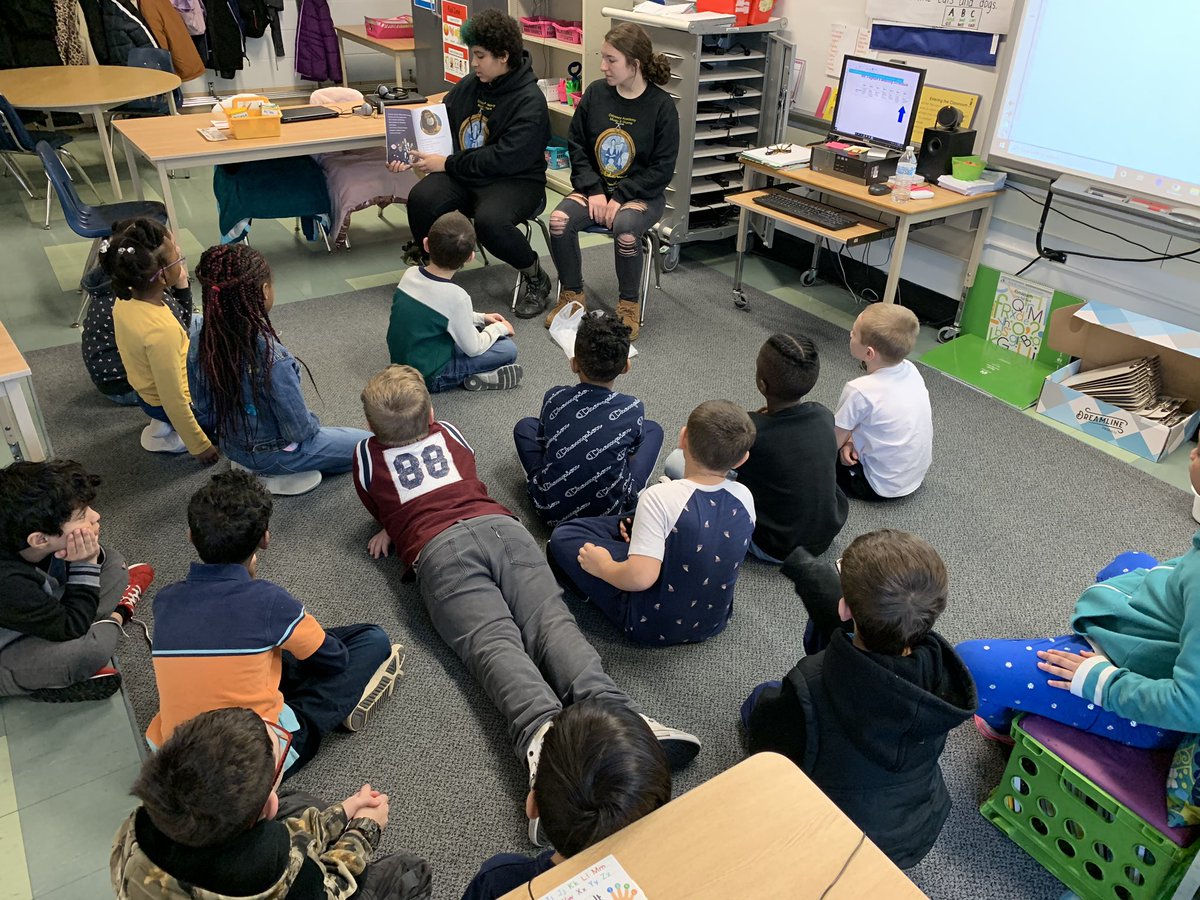 PicconeDanielle's tweet image. Thank you to the  @GreeceOdyssey students who came in to read to our class today.  Looking forward to seeing your upcoming performance of The Addams Family!  @WestRidgeGreece