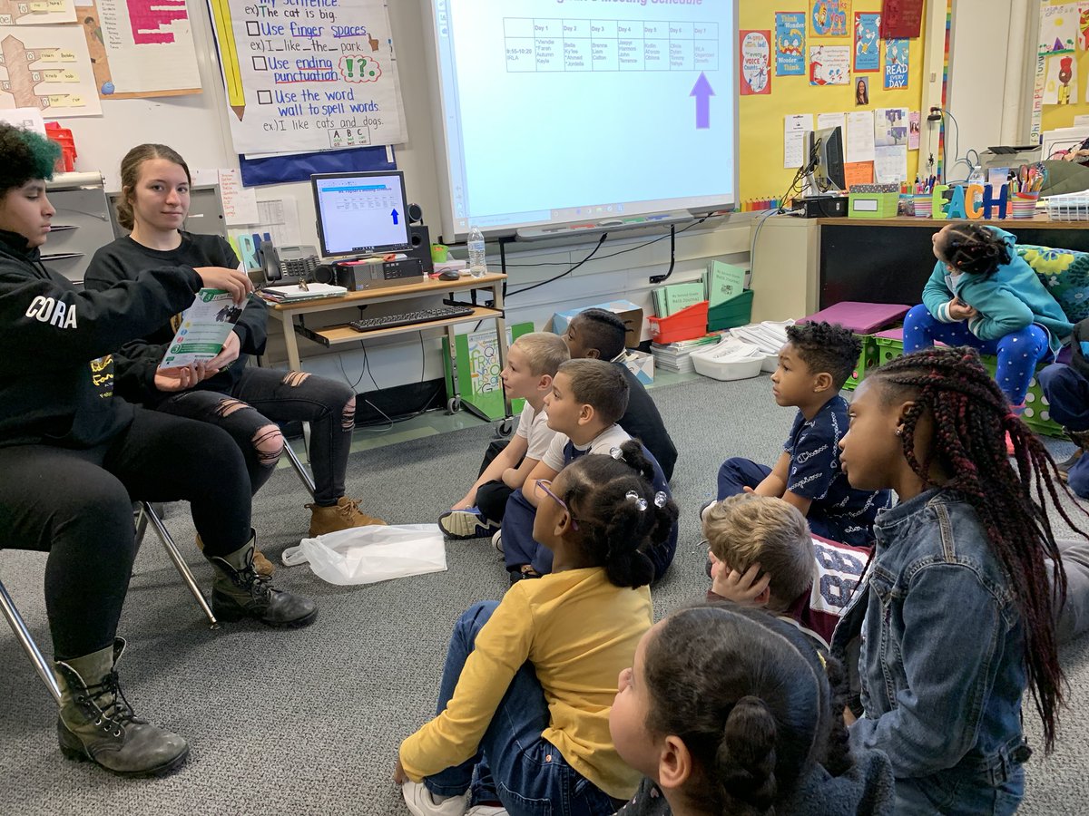 PicconeDanielle's tweet image. Thank you to the  @GreeceOdyssey students who came in to read to our class today.  Looking forward to seeing your upcoming performance of The Addams Family!  @WestRidgeGreece