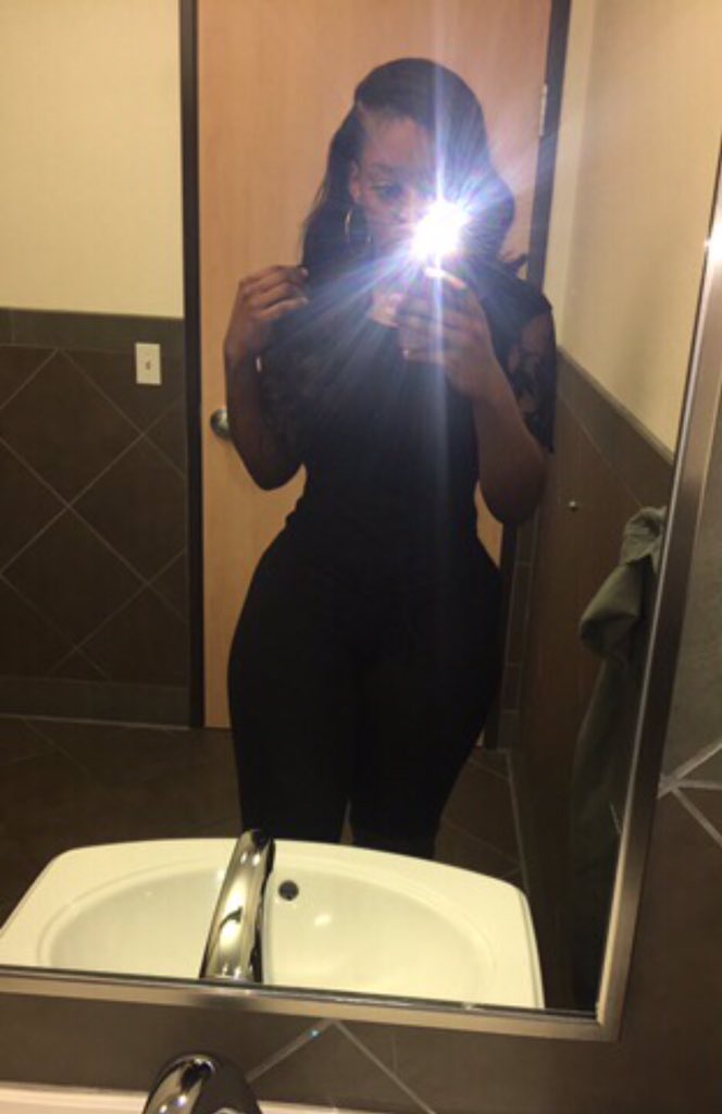 evrythngdaishna's tweet photo. #TeamSlimThick 💪🏾 https://t.co/gwYf1KmpXs