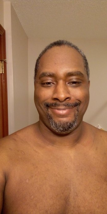 Fresh shave! Who's first?! https://t.co/xDWdMXZOBY<a href="/tag/datehartford"class="tags"><span>#datehartford</span></a>