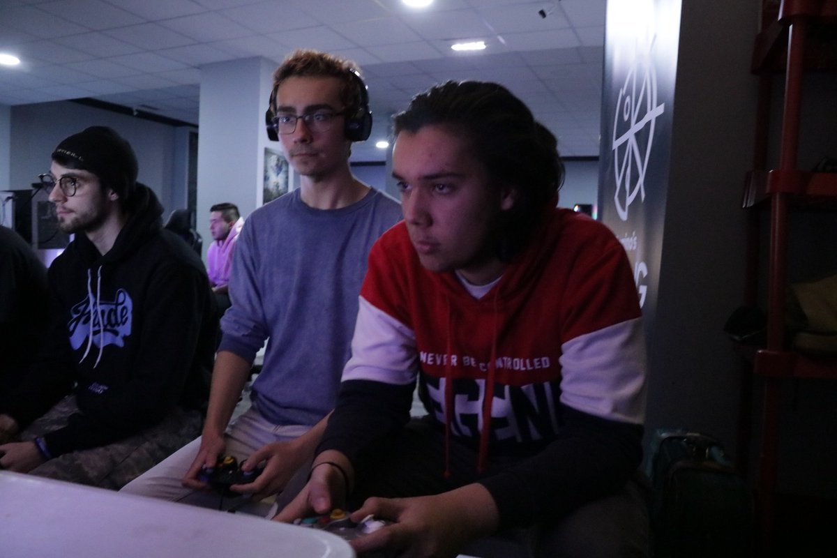 AragonSmash's tweet photo. Os dejamos con algunas de las fotos que hicimos en el anterior #zdrop! https://t.co/GSwNNUrma8
